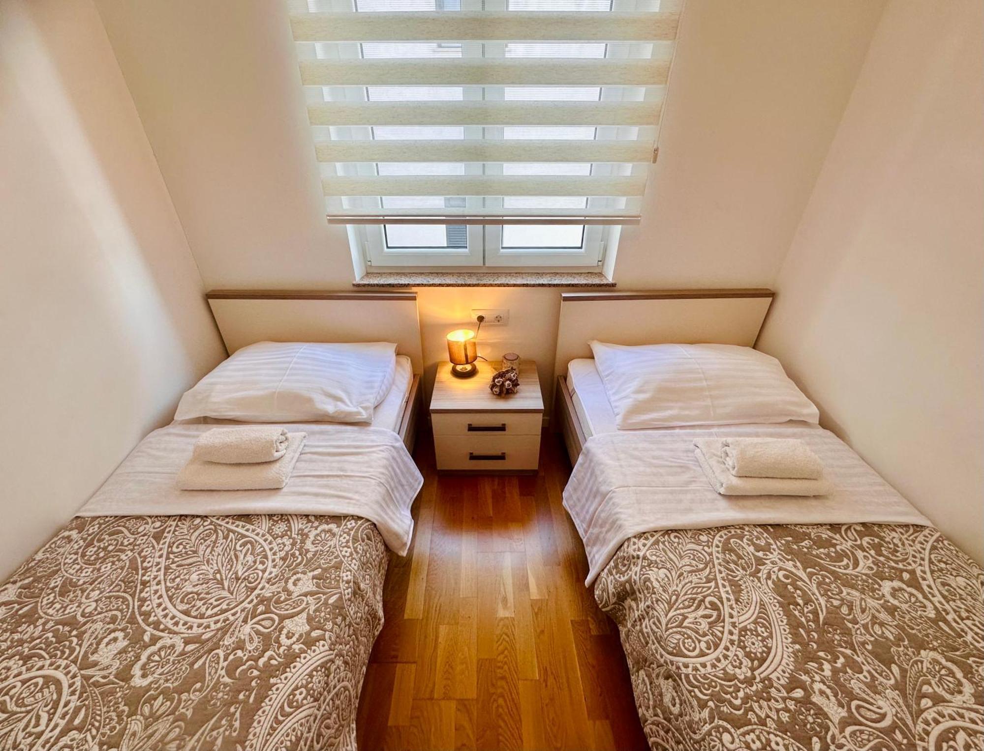 Apartments Maslina & Pinija Цриквеница Экстерьер фото